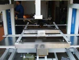 選擇自動(dòng)噴涂機(jī)（多軸）時(shí)要考慮的因素